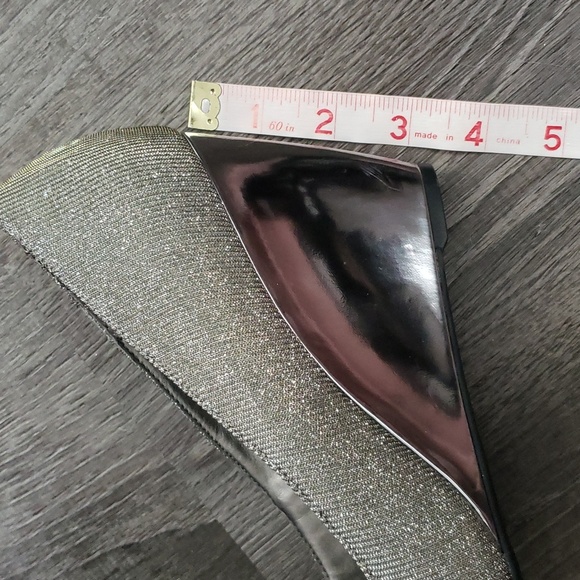 Bandolino Silver Metallic Tufflove Sz 9.5 - Picture 14 of 14